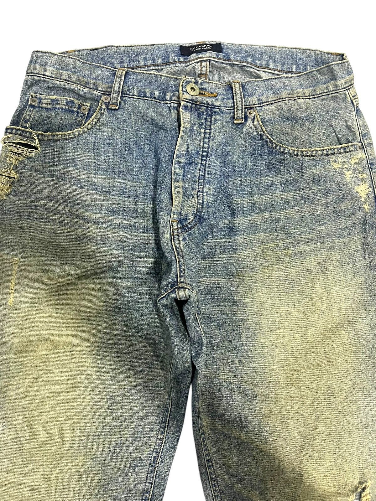 If Six Was Nine × Japanese Brand × Le Grande Bleu (L.G.B.) VINTAGE BURBERRY RUSTY BLUE WASH DISTRESSED DENIM Size US 32 / EU 48 - 2 Thumbnail