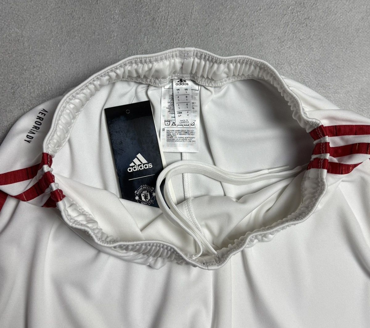 Other Manchester United 2020 2021 Home Football Shorts Adidas Size US 30 / EU 46 - 12 Thumbnail