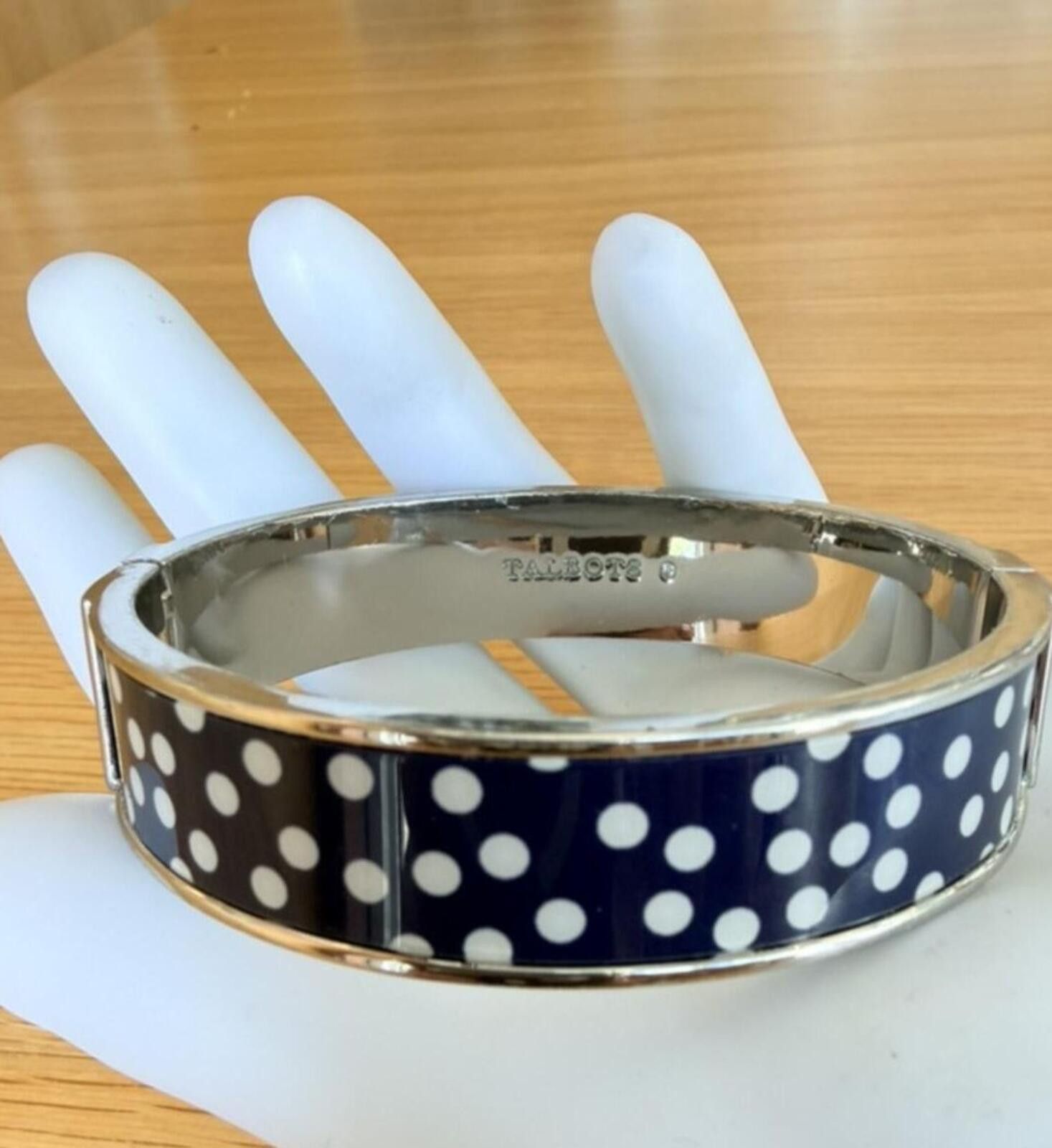 Talbots Talbots Preppy Polka Dot Hinged Bracelet Y2K / Early 2010s Size ONE SIZE - 1 Thumbnail