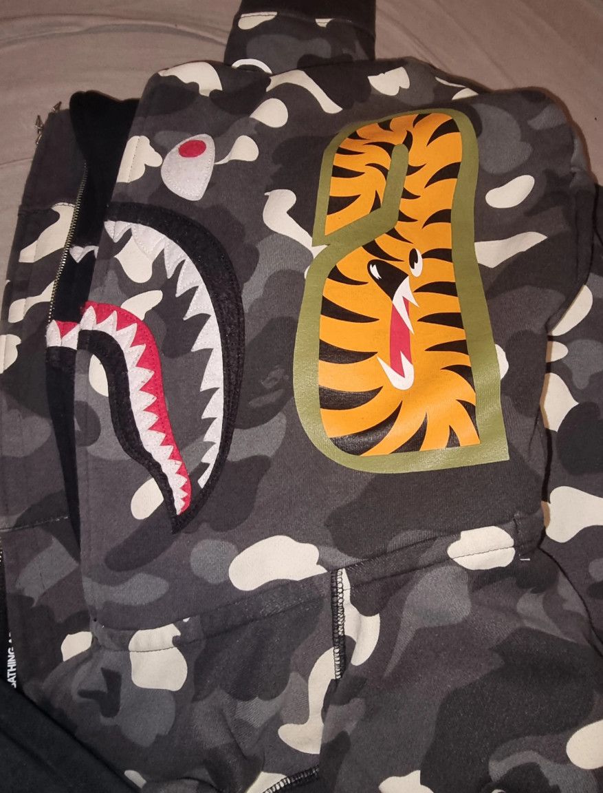 Bape BAPE City Camo Shark Wide Full Zip Double Hoodie Size US M / EU 48-50 / 2 - 4 Thumbnail