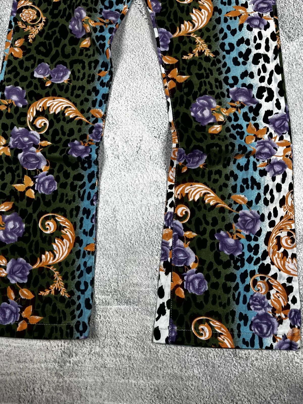 Versace Jeans Couture Gianni Versace Bold Multi-Color Leopard with Floral Print Size 28" / US 6 / IT 42 - 5 Thumbnail