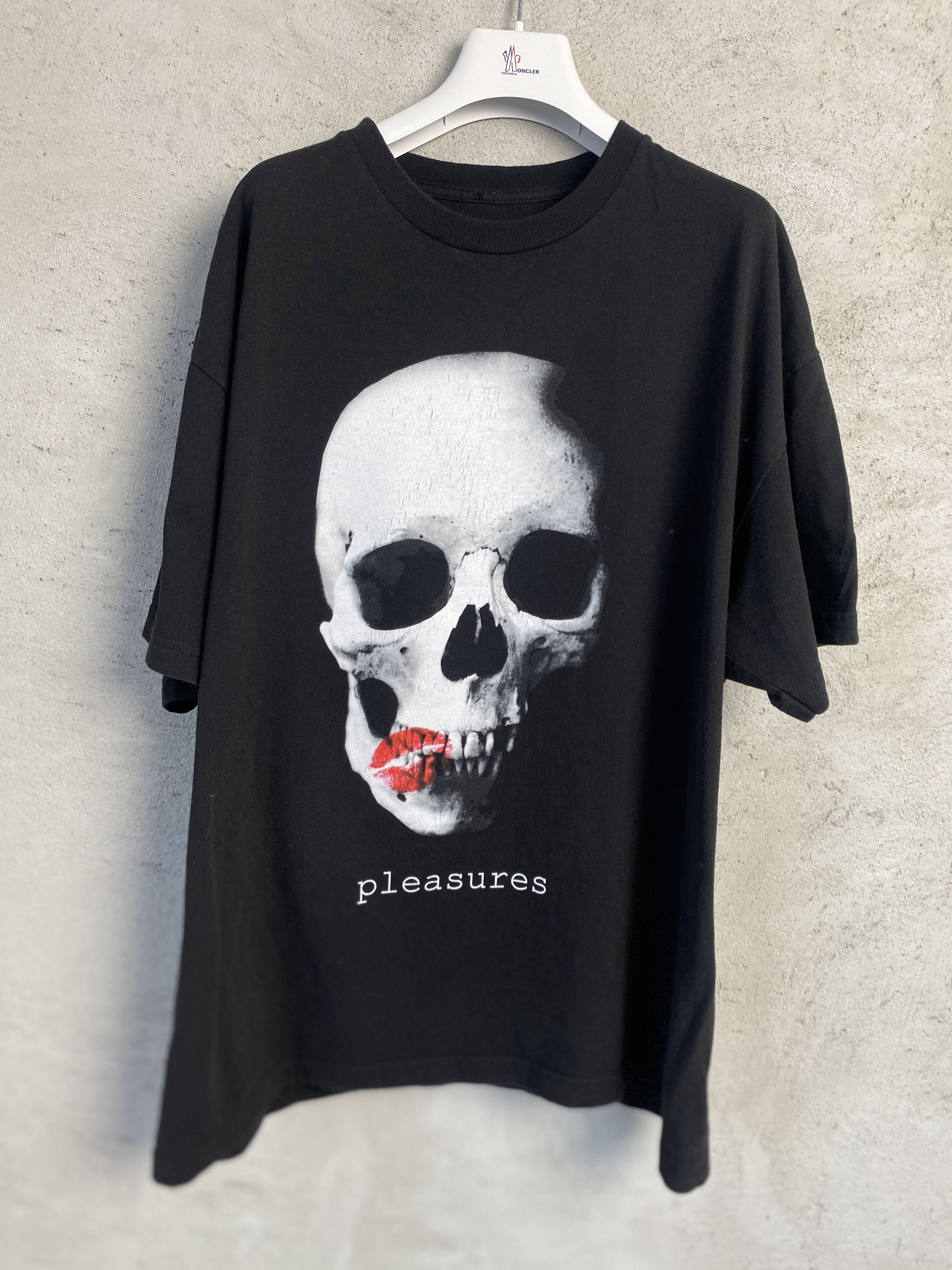 Pleasures Pleasures skeleton skull printed t-shirt tee opium skate Size US XL / EU 56 / 4 - 1 Thumbnail