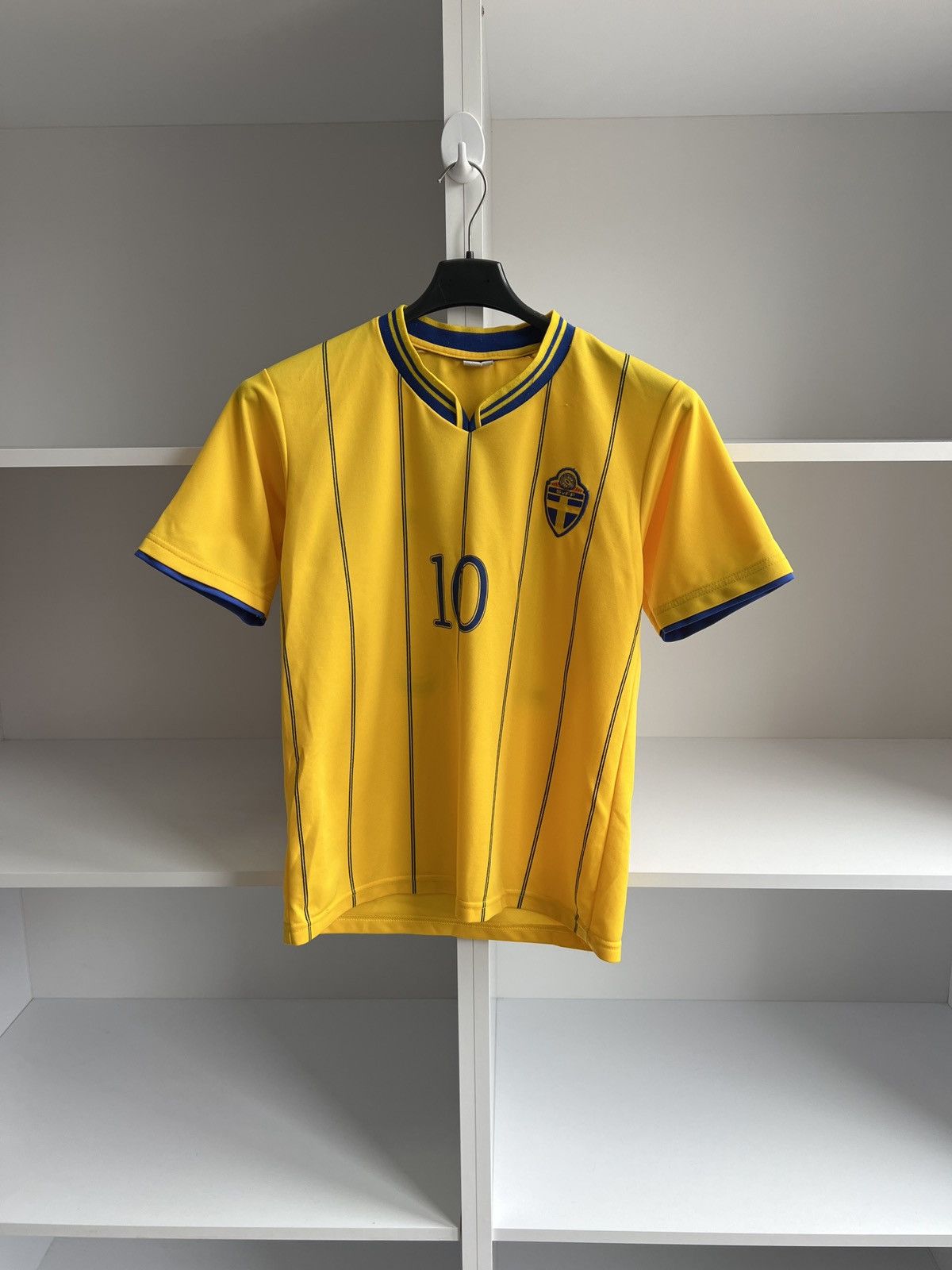 Vintage Vintage Sweden Ibrahimovic 10 Jersey Size US S / EU 44-46 / 1 - 4 Thumbnail