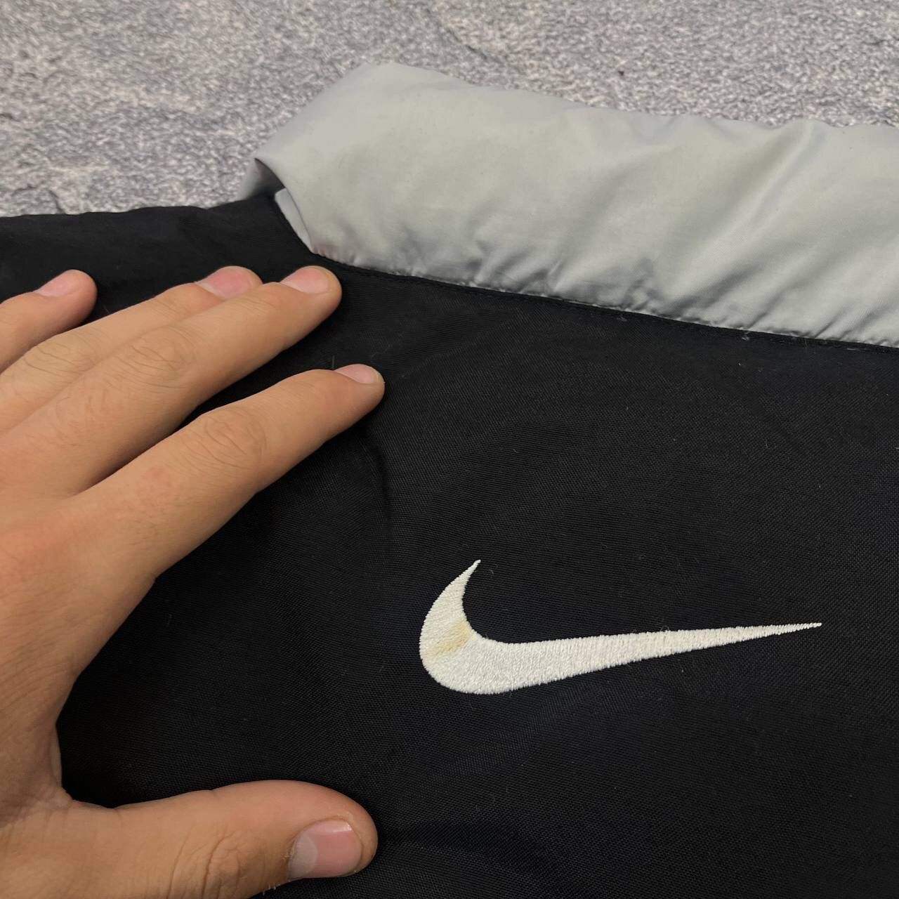 Nike Vintage 90s Nike Vest Grey Big Swoosh Logo Rare Nike Y2K Size US S / EU 44-46 / 1 - 2 Thumbnail