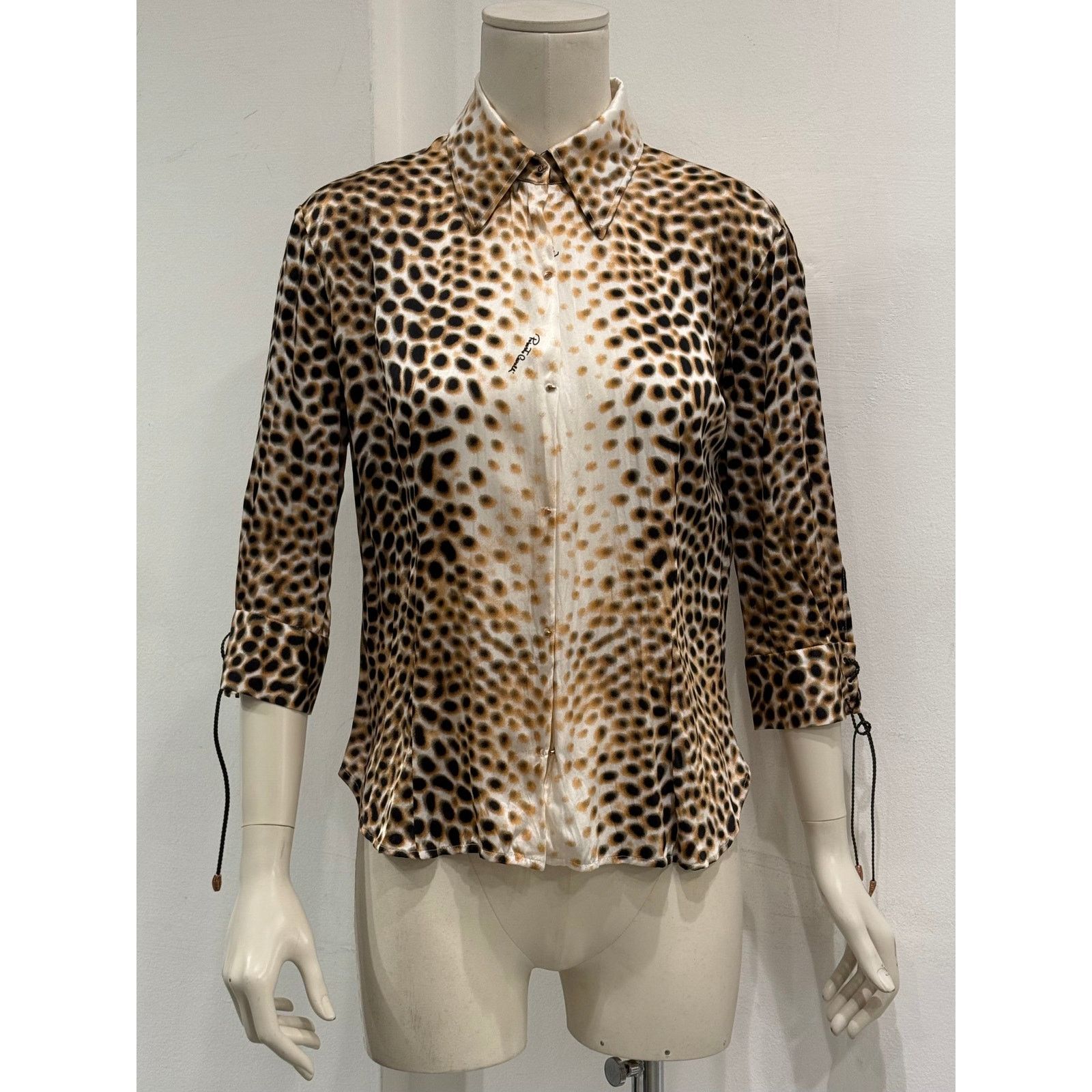 Roberto Cavalli 2000s Roberto Cavalli Leopard Print silk shirt Size M / US 6-8 / IT 42-44 - 1 Thumbnail