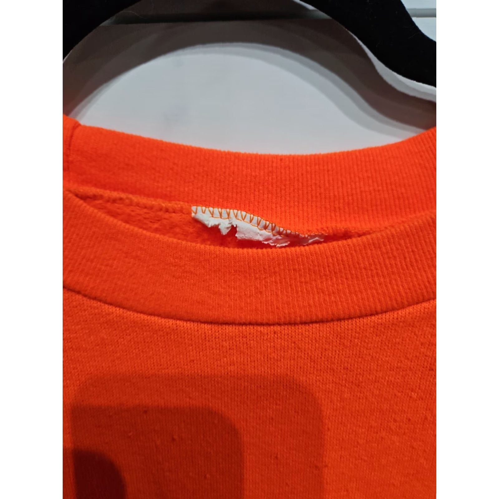 Vintage Vtg Blaze Orange Raglan Sweatshirt USA 80s Mens Size Medium Hooded Crew Neck Sweatshirt Size US M / EU 48-50 / 2 - 2 Thumbnail