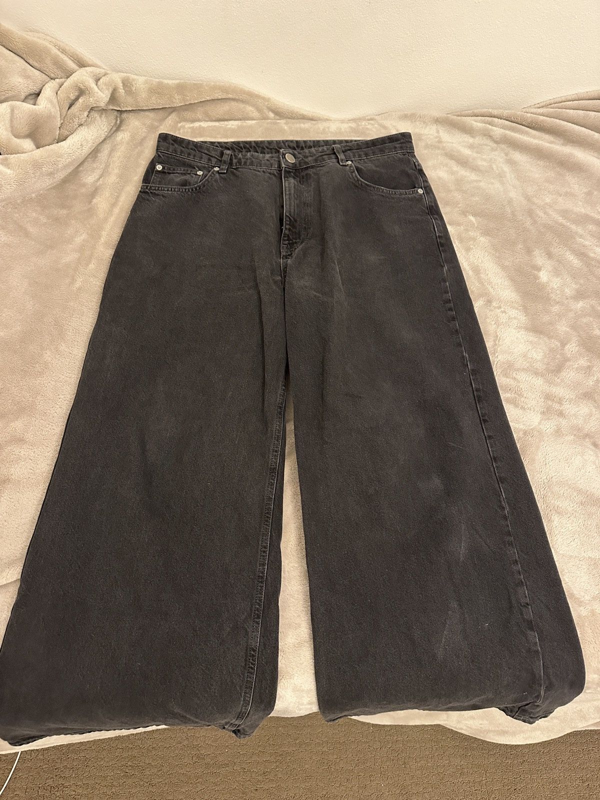 Pearled Ivory Pearled ivory 1211 shadow denim Size US 36 / EU 52 - 2 Thumbnail