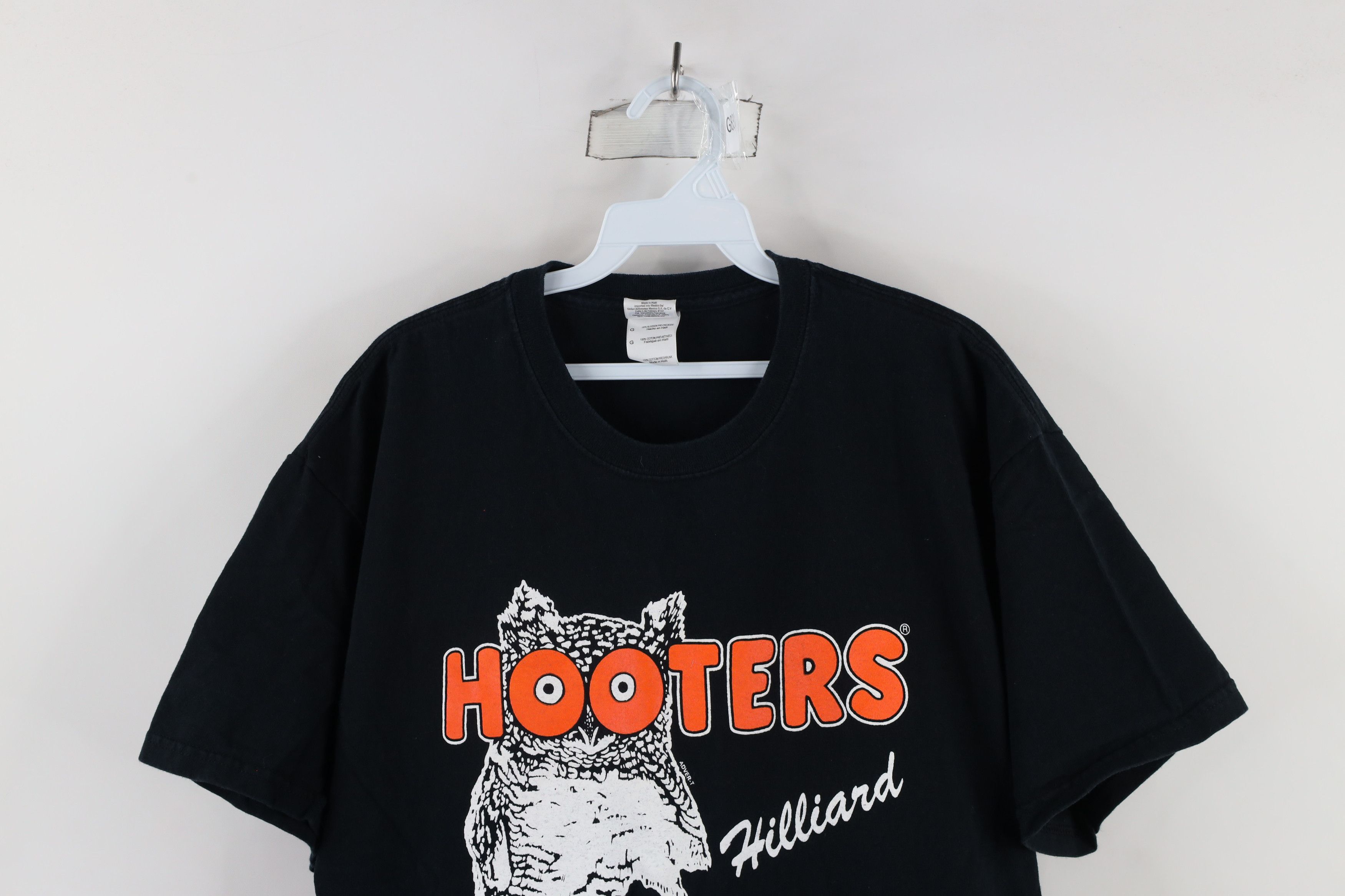 Vintage Vintage 90s Hooters Out Hilliard Columbus Ohio T-Shirt Size US L / EU 52-54 / 3 - 2 Thumbnail