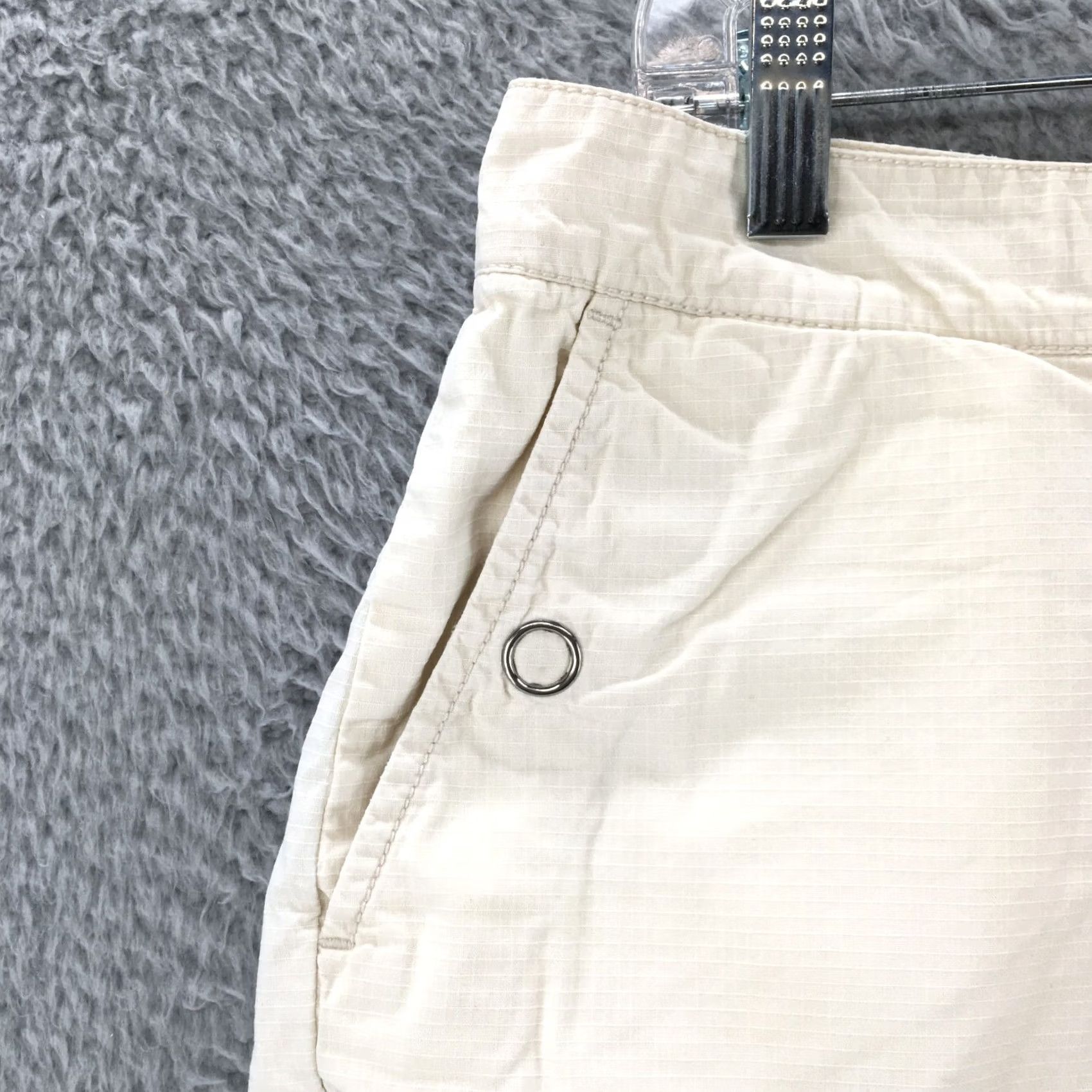 Banana Republic Banana Republic Cut-Off Shorts Womens 6 White Low Rise Button Zip Fly Casual Shirt? Size 28" / US 6 / IT 42 - 2 Thumbnail