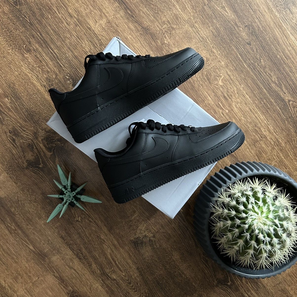 Nike Black Nike Air Force 1 Size US 9.5 / EU 42-43 - 4 Thumbnail