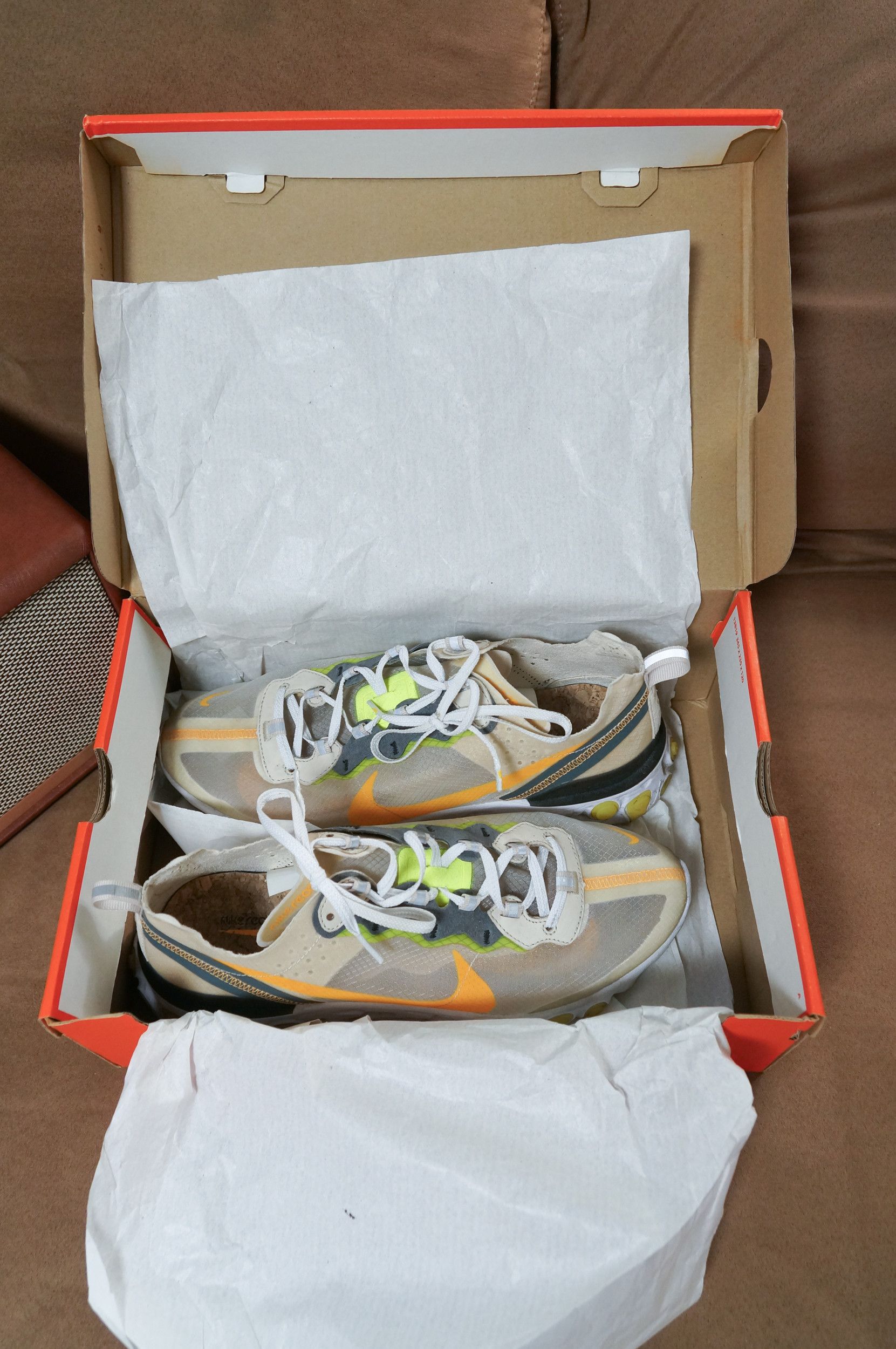 Nike NIKE REACT ELEMENT 87 OREWOOD Size US 11 / EU 44 - 1 Thumbnail