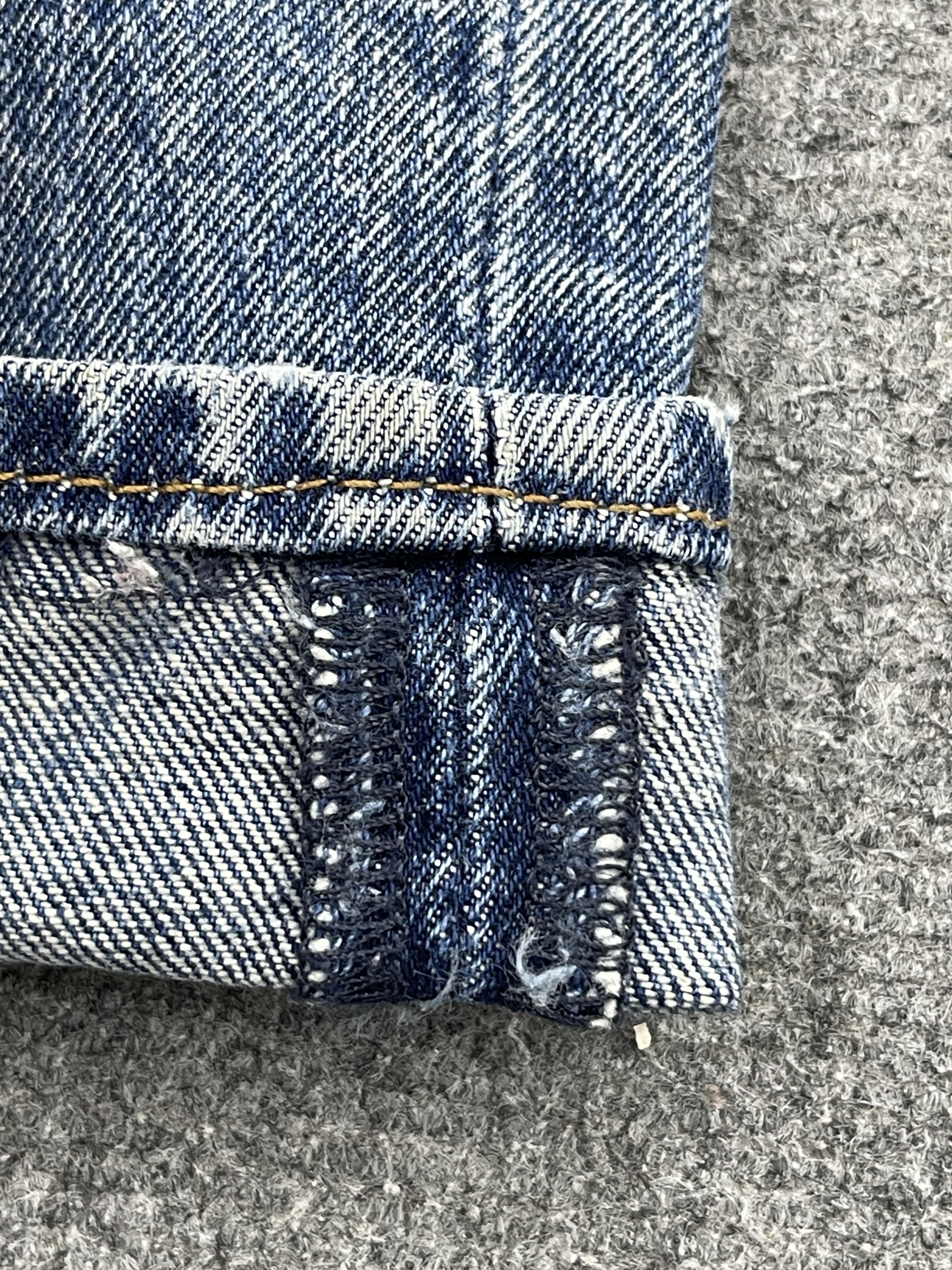Levi's × Vintage Vintage Levis 501 Light Blue Washed Jeans Size US 35 - 10 Thumbnail