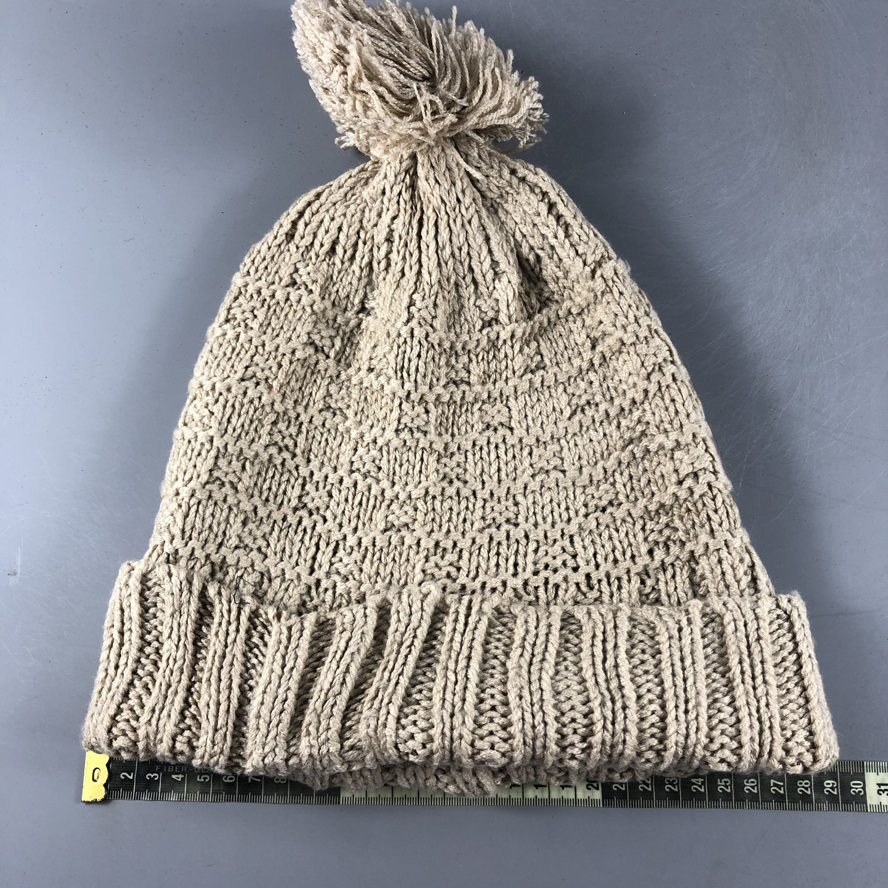 Ellesse × Vintage Ellesse Knit Bobble Beanie Snow Hat Snow Cap -D158 Size ONE SIZE - 4 Thumbnail