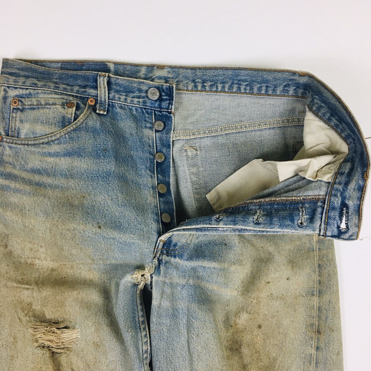 Levi's Vintage Clothing Vintage Levi’s 501xx Distress Size US 35 - 9 Thumbnail
