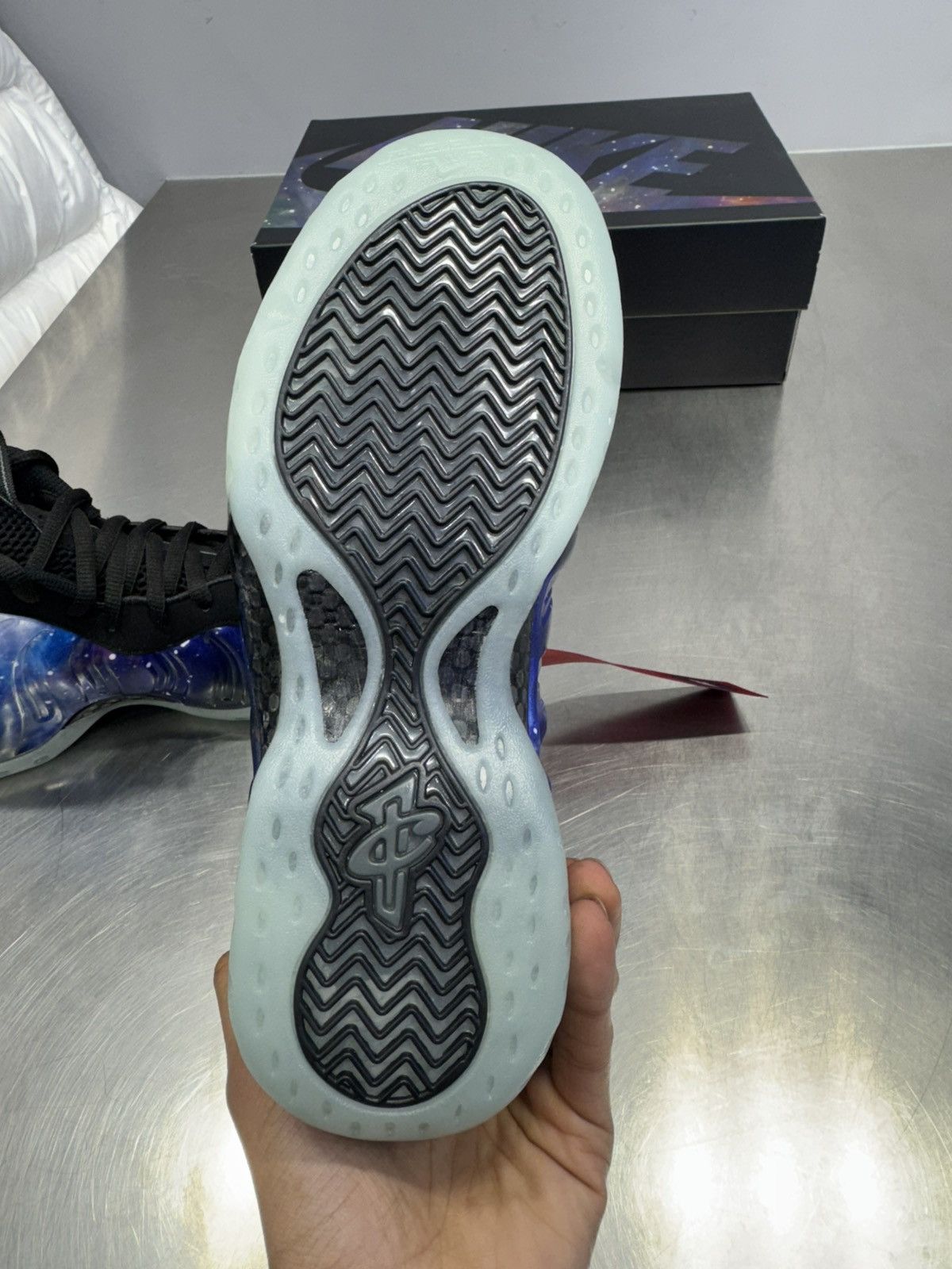 Jordan Brand Foamposite jordan galaxy Size US 9.5 / EU 42-43 - 4 Thumbnail
