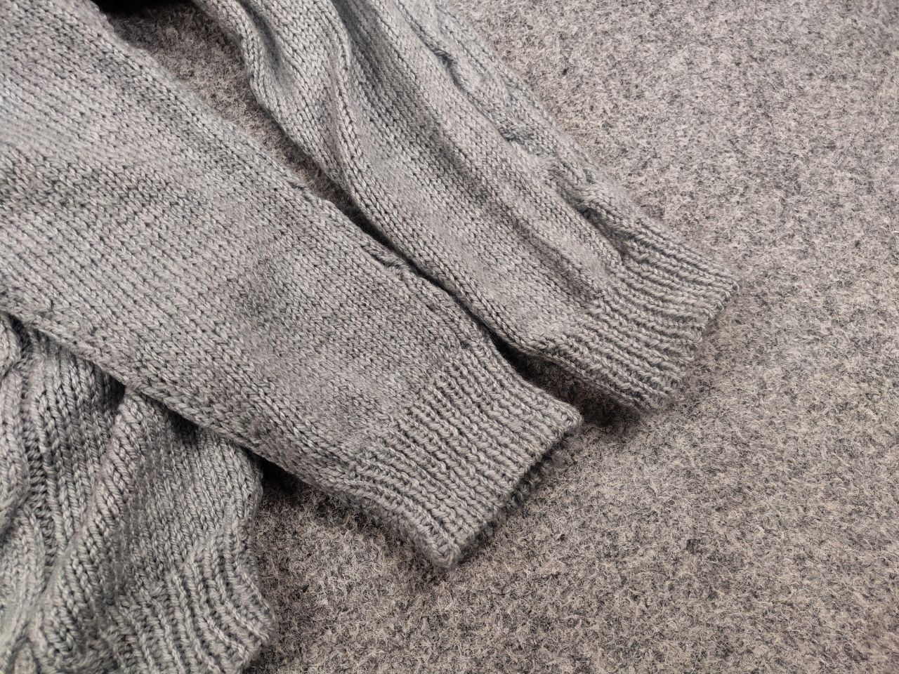 Japanese Brand Vintage 90's handmade Knit Sweater with big tennis player Size US S / EU 44-46 / 1 - 12 Thumbnail