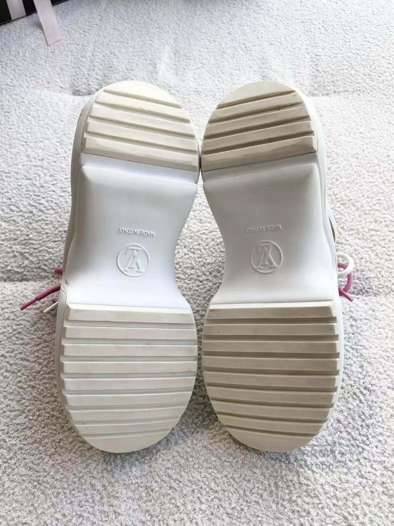 Louis Vuitton Louis Vuitton Presbyterian logo arch bridge sneakers| Size US 6 / IT 36 - 6 Thumbnail
