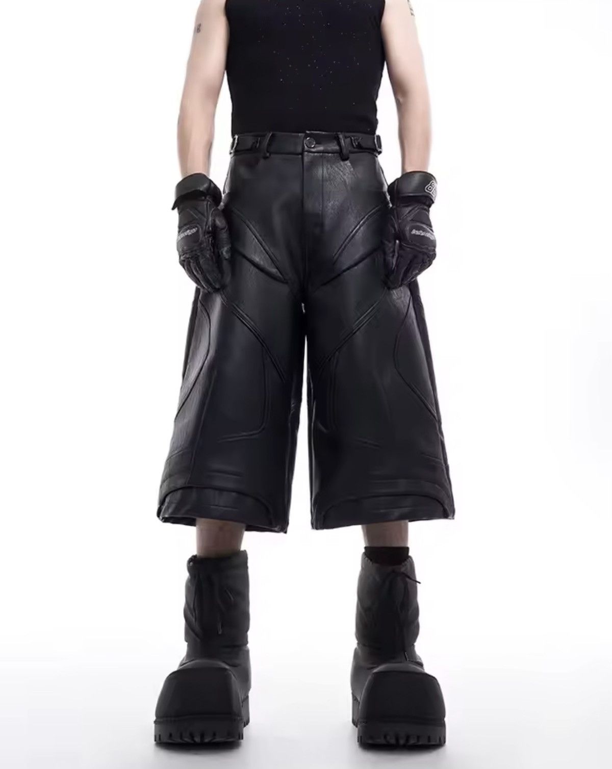 Japanese Brand ⚔️ Avant-Garde Style PU Leather Padded Moto Shorts Size US 31 - 8 Thumbnail