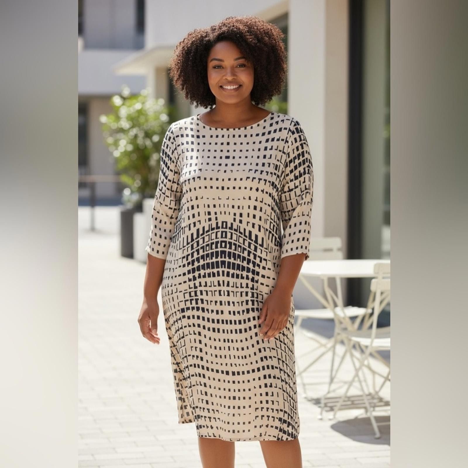 Gran Sasso Gran Sasso Navy Geometric Print, IT 46 (US 10/12) Size ONE SIZE - 1 Thumbnail