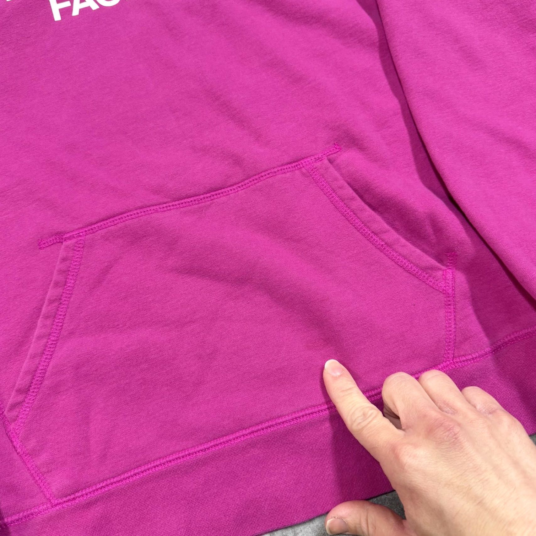 The North Face The North Face Hoodie Womens Large Pink Logo Pullover Fleece Sweatshirt Graphic Size L / US 10 / IT 46 - 3 Thumbnail