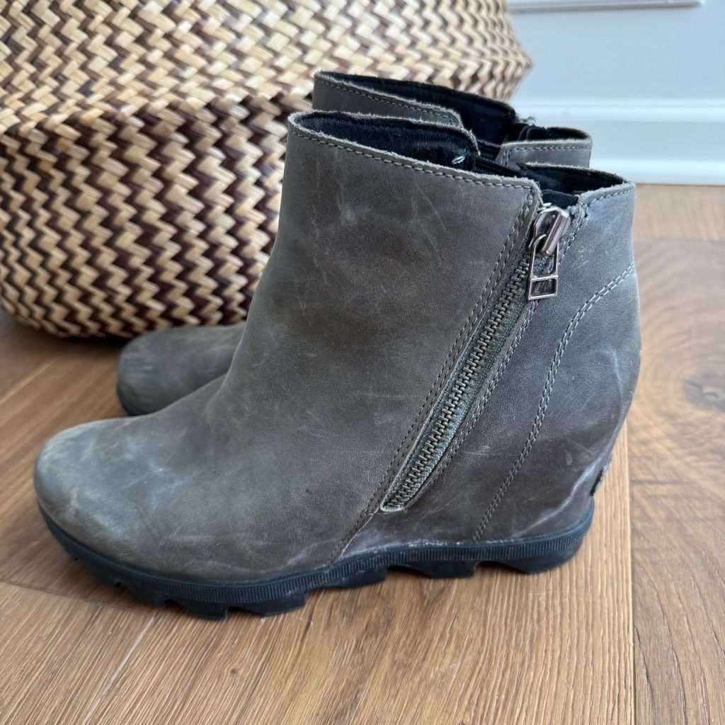 SOREL Sorel Women's Joan of Arctic Wedge II Zip Boots Quarry 8.5 Size US 8.5 / IT 38.5 - 5 Thumbnail