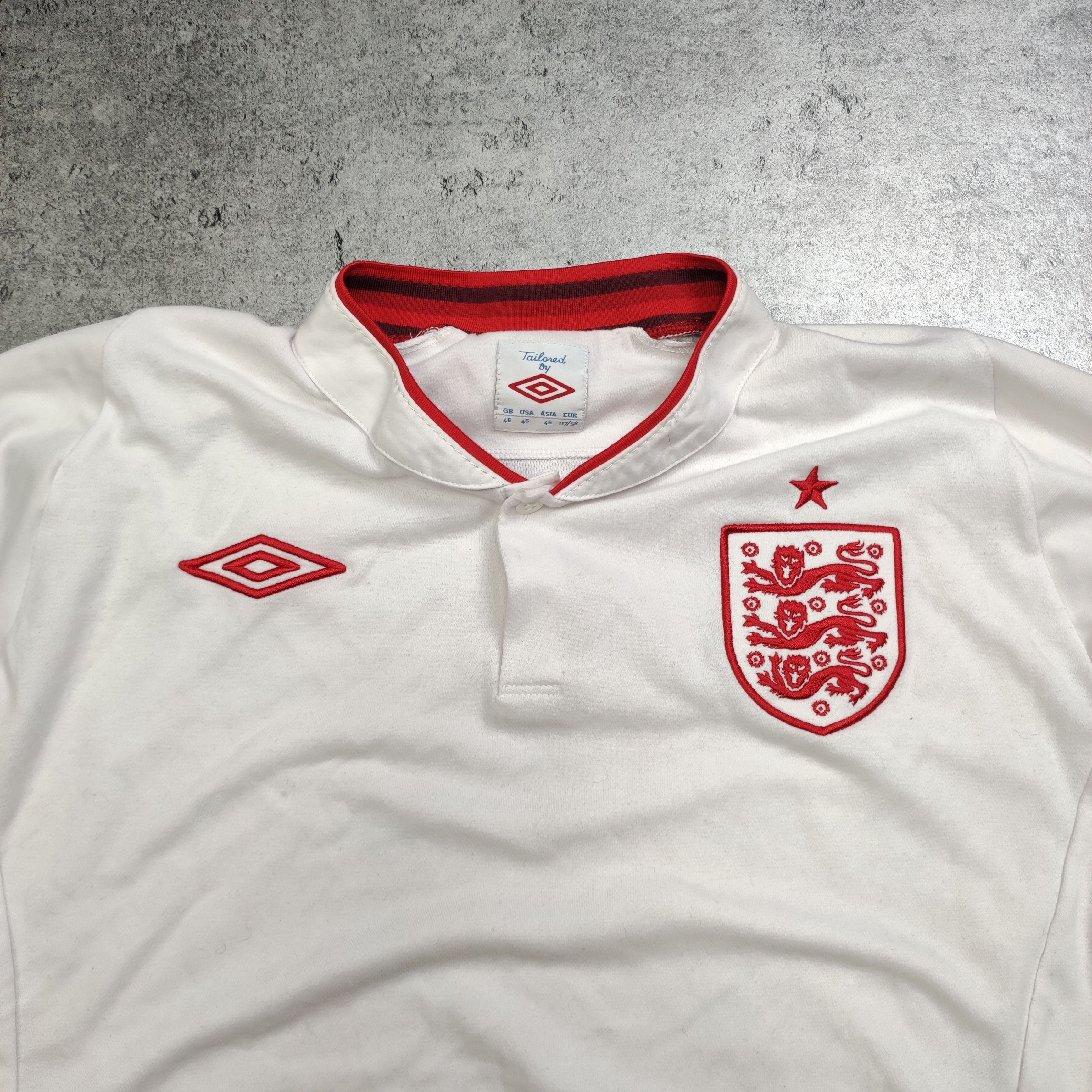 Vintage RARE Umbro x England National Football Team 2012 Jersey Size US L / EU 52-54 / 3 - 5 Thumbnail