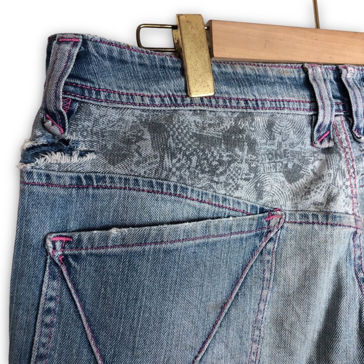 Volcom Vintage Volcom Distressed Faded Denim Jeans Size US 36 / EU 52 - 13 Thumbnail