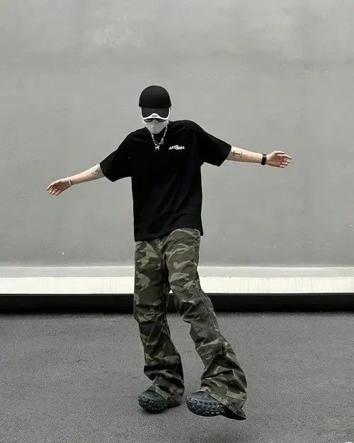Japanese Brand Bag Camo Graphic Cargo Baggy Pants Size US 28 / EU 44 - 4 Thumbnail
