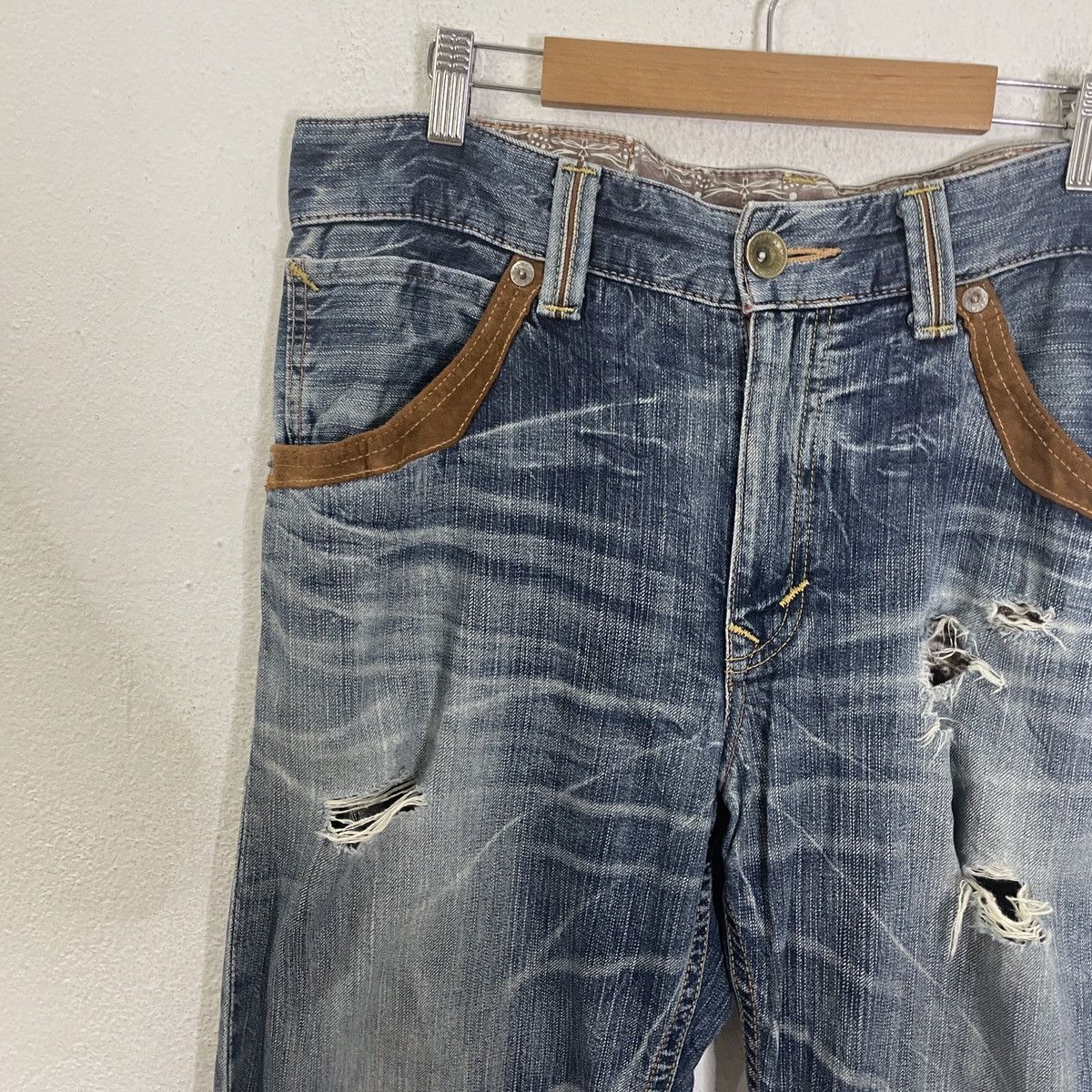 Cowboy Equipment Vintage Edwin Cowboy Distressed Denim Size US 36 / EU 52 - 3 Thumbnail