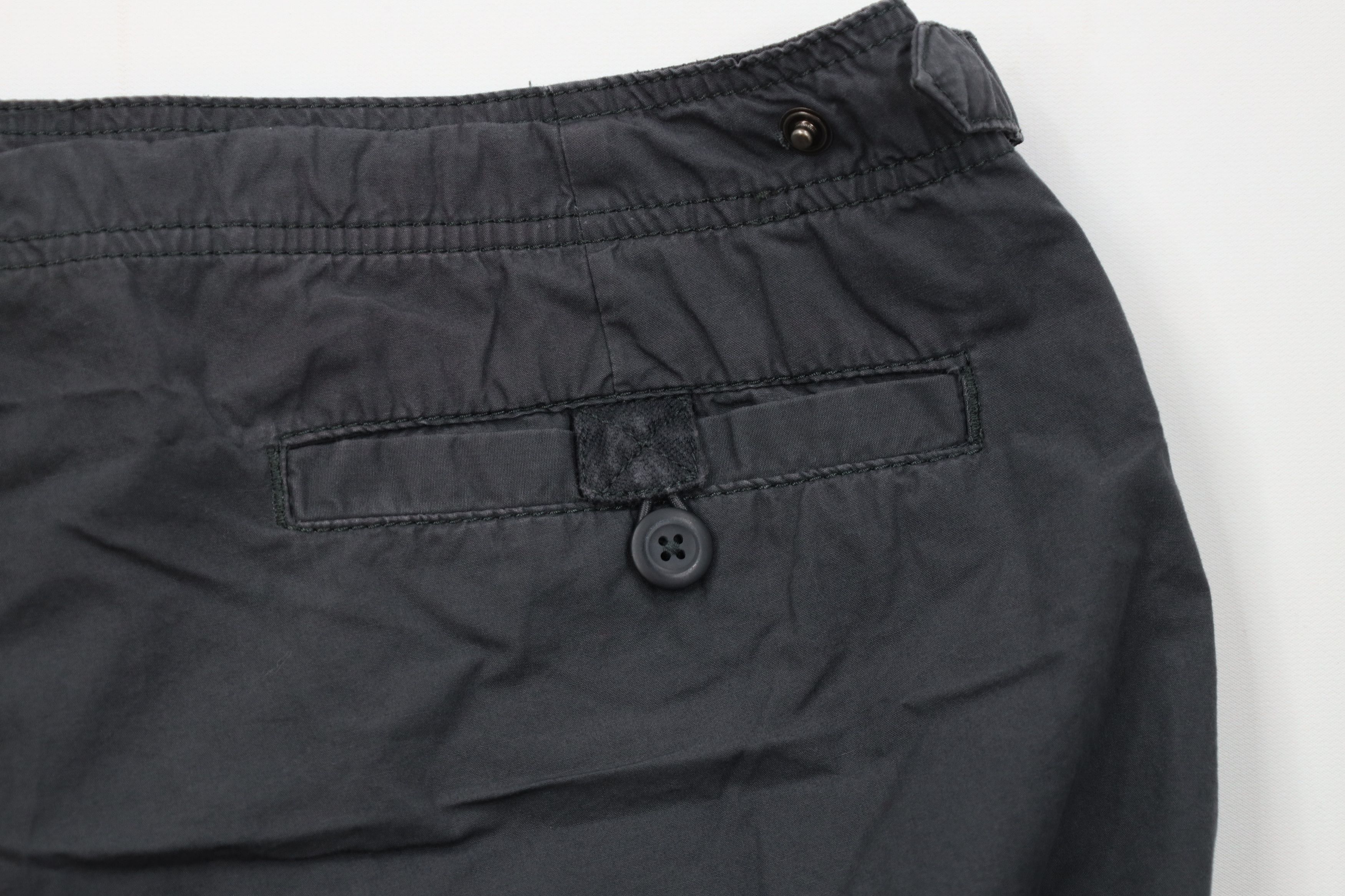 Nike Vintage Nike Travis Scott Mini Swoosh Cargo Shorts Gray Size US 38 / EU 54 - 11 Thumbnail