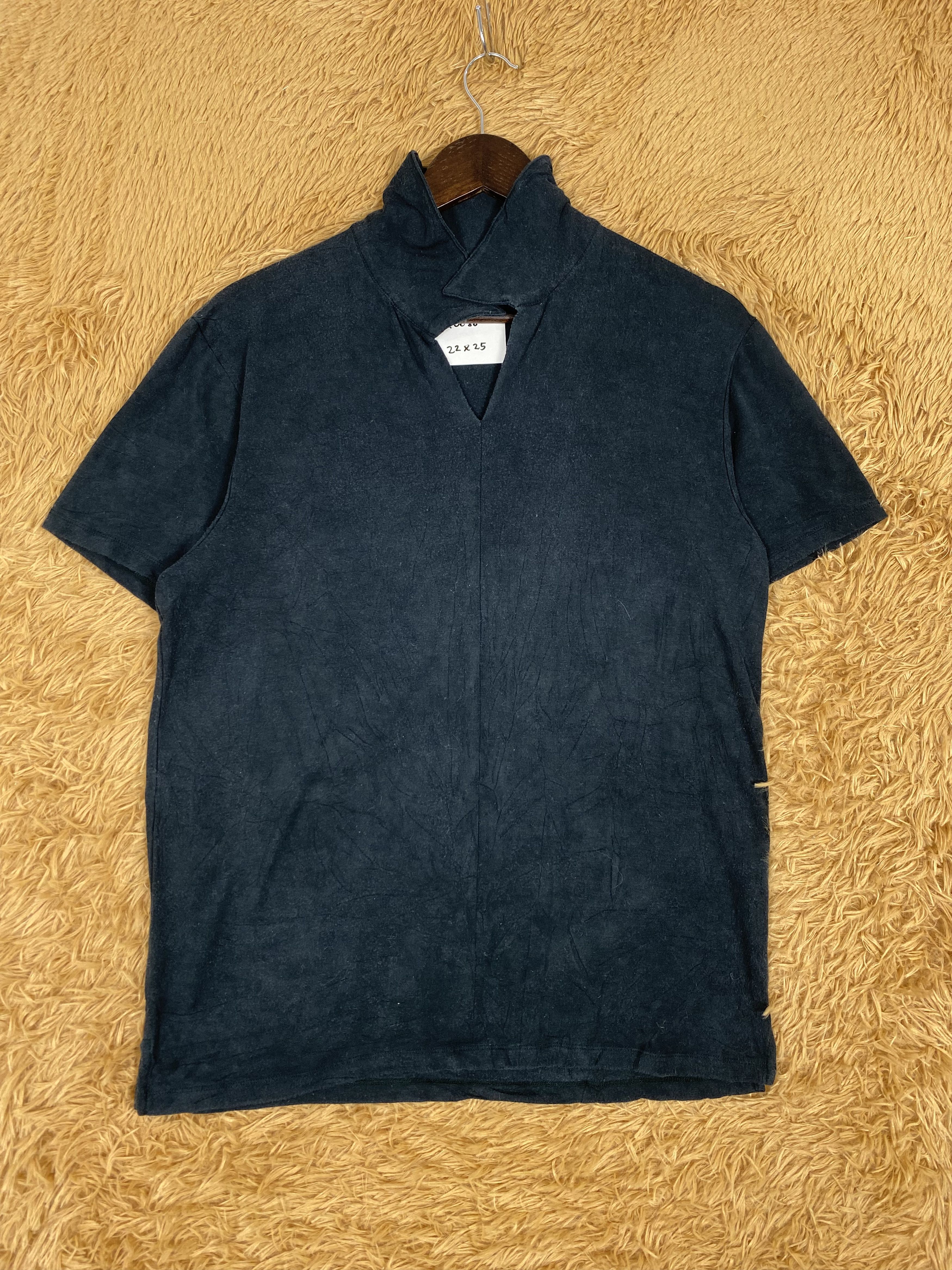 DKNY Vintage DKNY Faded Black T-Shirts PT0030 Size US M / EU 48-50 / 2 - 1 Thumbnail