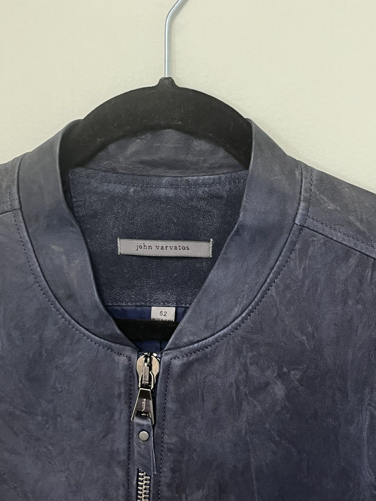 John Varvatos Suede bomber jacket. Size EU 52 USA 42 Size US L / EU 52-54 / 3 - 17 Thumbnail