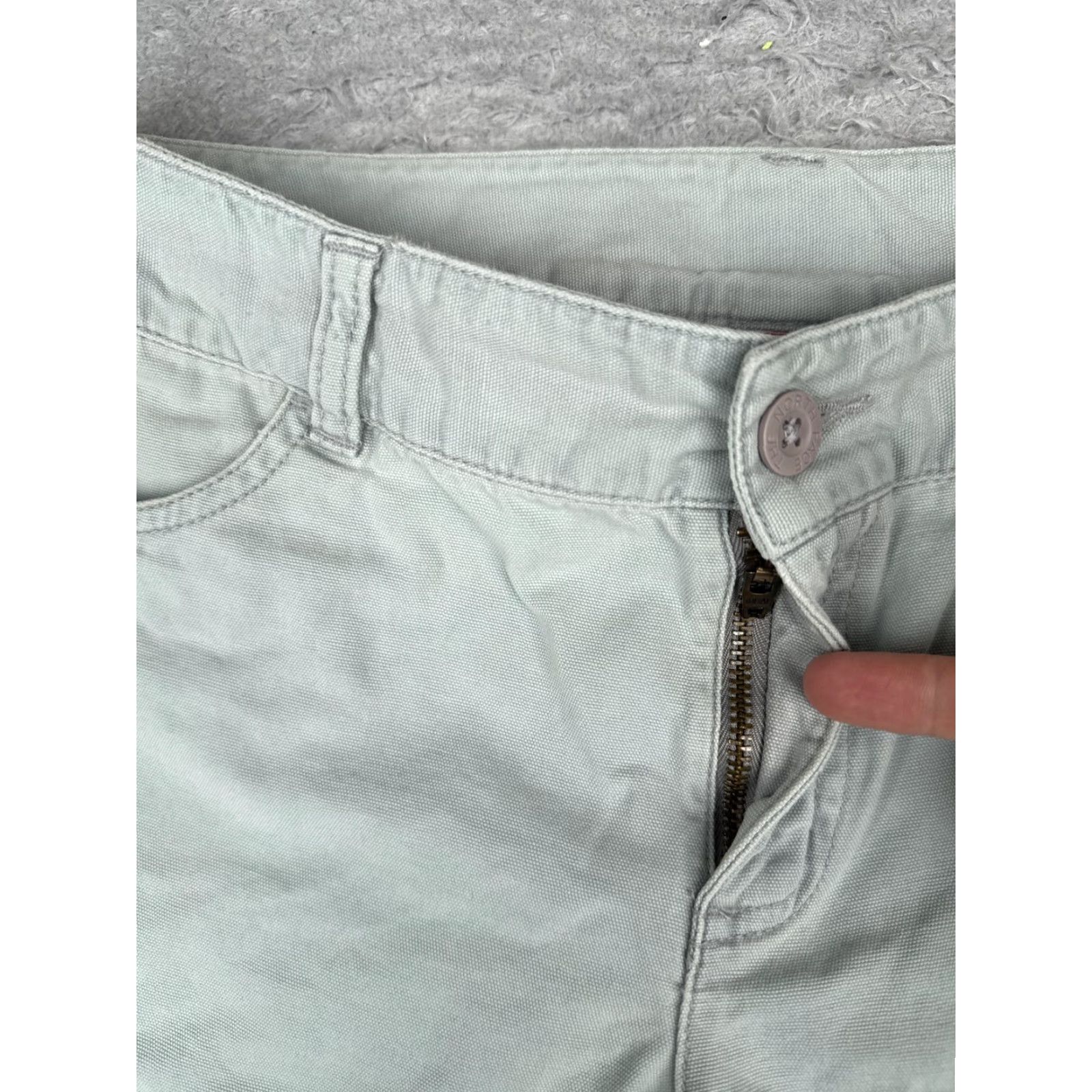 The North Face The North Face Cargo Shorts Womens 8 Green Cotton Twill Hiking Outdoor 32x6 Size 30" / US 8 / IT 44 - 6 Thumbnail