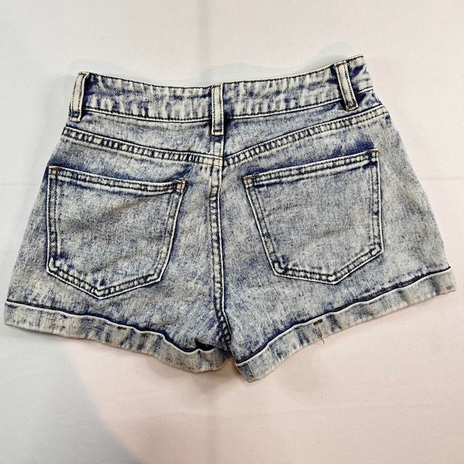 Pacsun Pacsun Mom Short Size 23 Mid Rise Measurements Included Size 23" - 2 Thumbnail