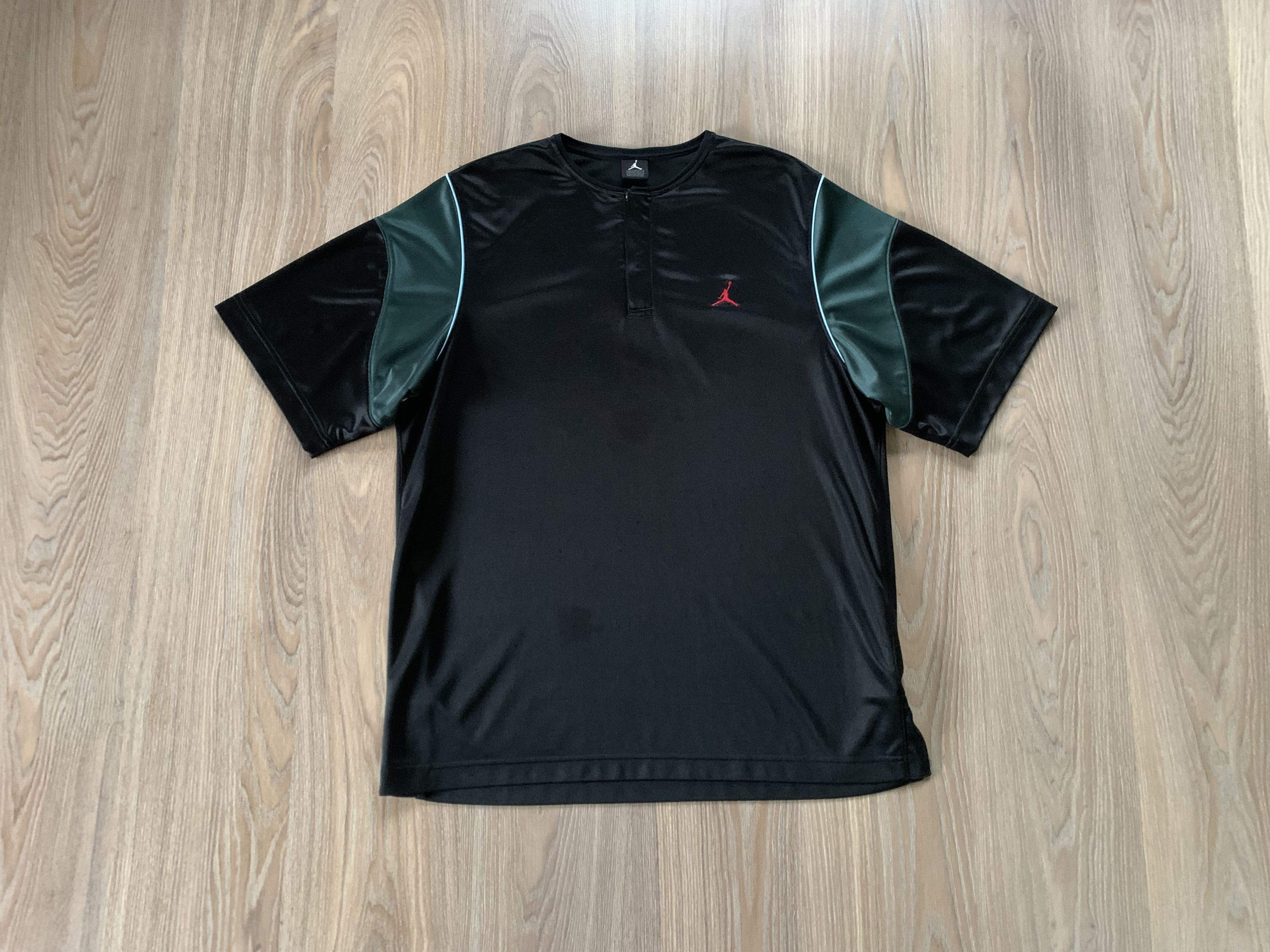 Jordan Brand Air Jordan Training Black T-Shirt Size US M / EU 48-50 / 2 - 2 Thumbnail