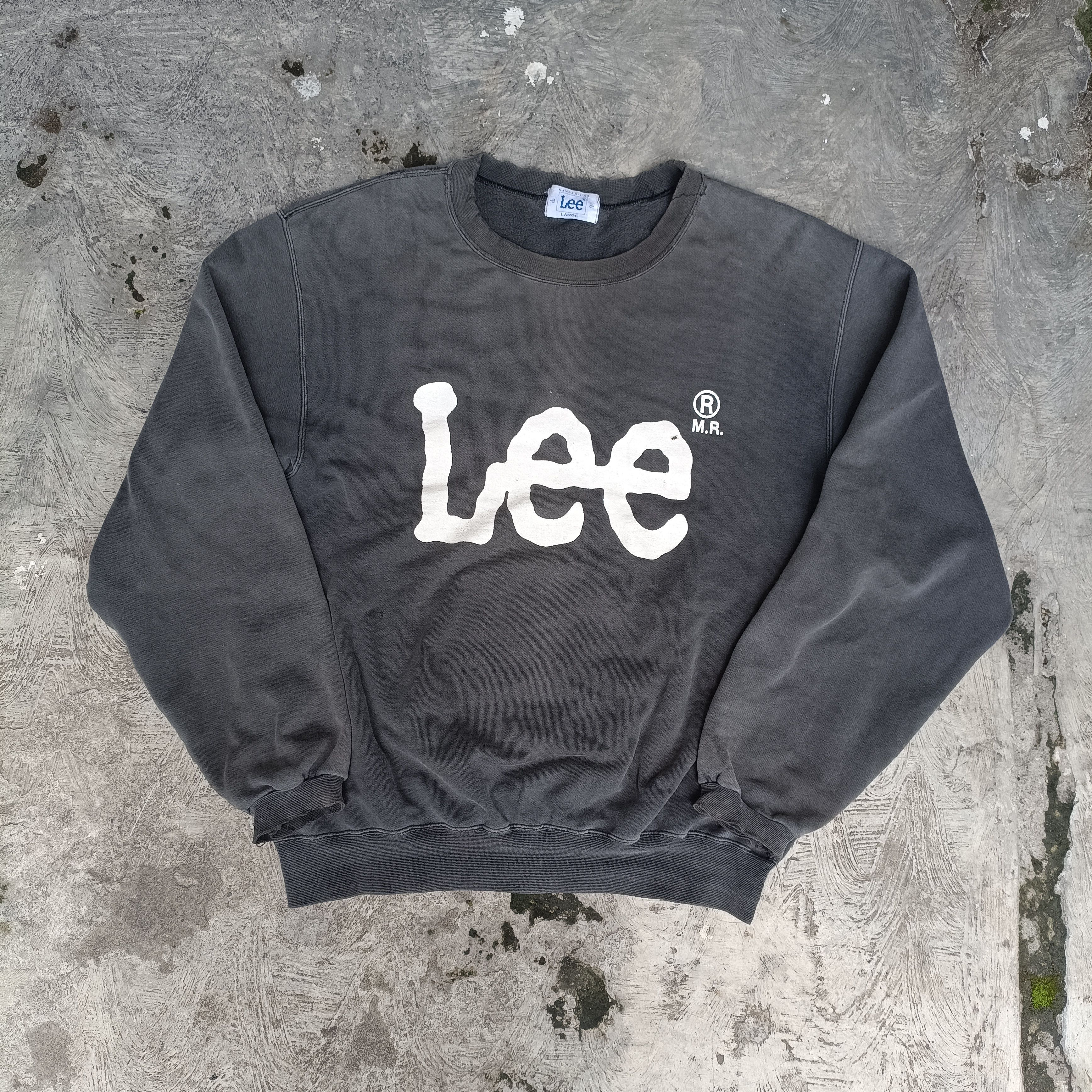 Vintage Vintage1990 Lee - Trashed Lee Sweatshirt Sunfaded Size US L / EU 52-54 / 3 - 1 Thumbnail