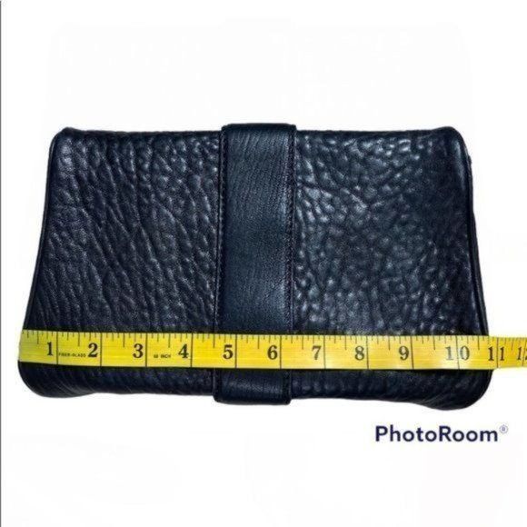 Michael Kors Michael Kors Leather Clutch Size ONE SIZE - 8 Thumbnail