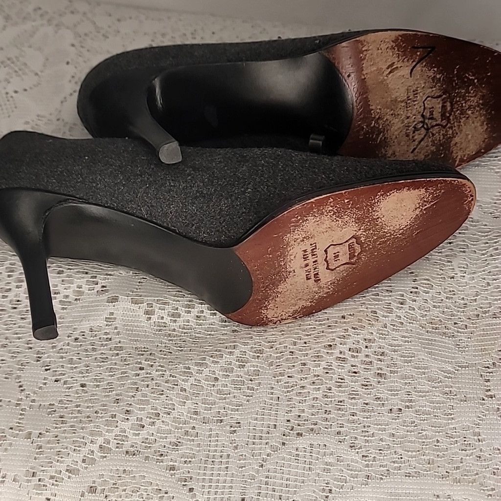 Stuart Weitzman Stuart Weitzman Gray grey wool high heels with bow accent 10 Size US 10 / IT 40 - 6 Thumbnail