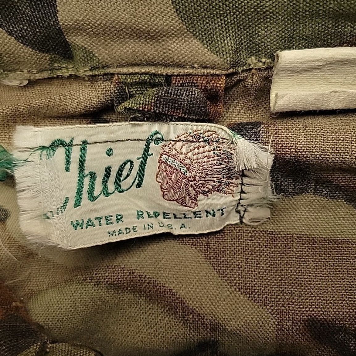 Vintage VINTAGE Chief Jacket Mens L Woodland Camo Cotton Canvas Water Repellant Made in USA VTG Size US L / EU 52-54 / 3 - 5 Thumbnail