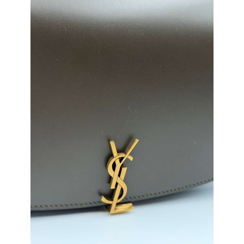 Saint Laurent Paris CC31 Size: OS / YSL Voltaire Shoulder Bag in Dark Brown Size ONE SIZE - 7 Thumbnail