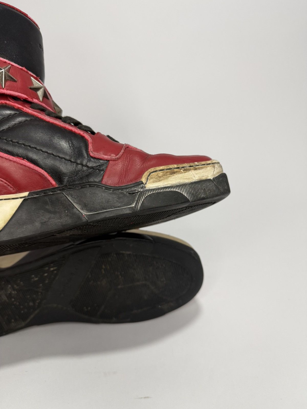 Givenchy Givenchy Tyson Black/Dark Red Leather Star Studded Sneakers Size US 8 / EU 41 - 11 Thumbnail