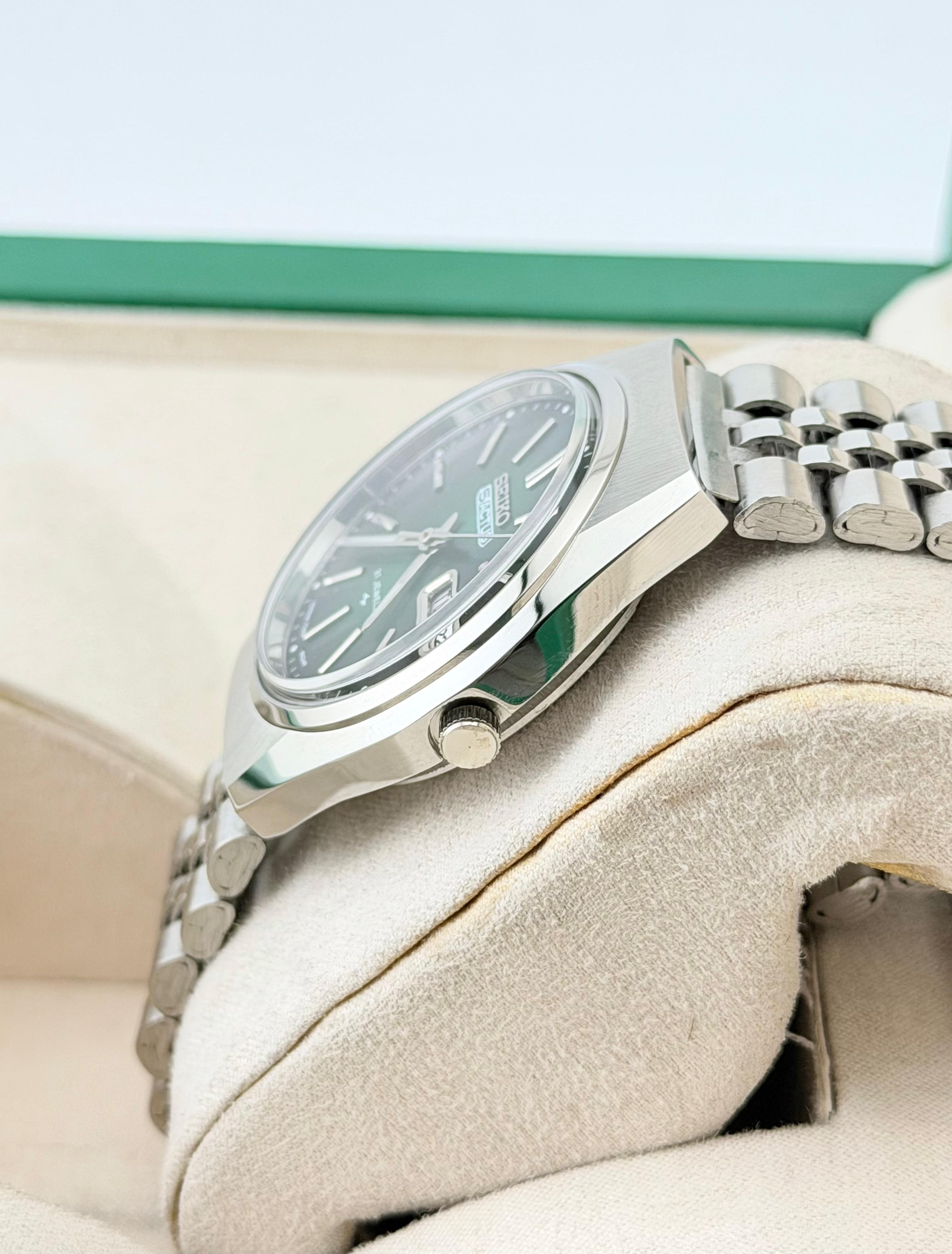 Seiko Vintage Men's Wrist Automatic Watch|Green Dial Size 36 - 8 Thumbnail