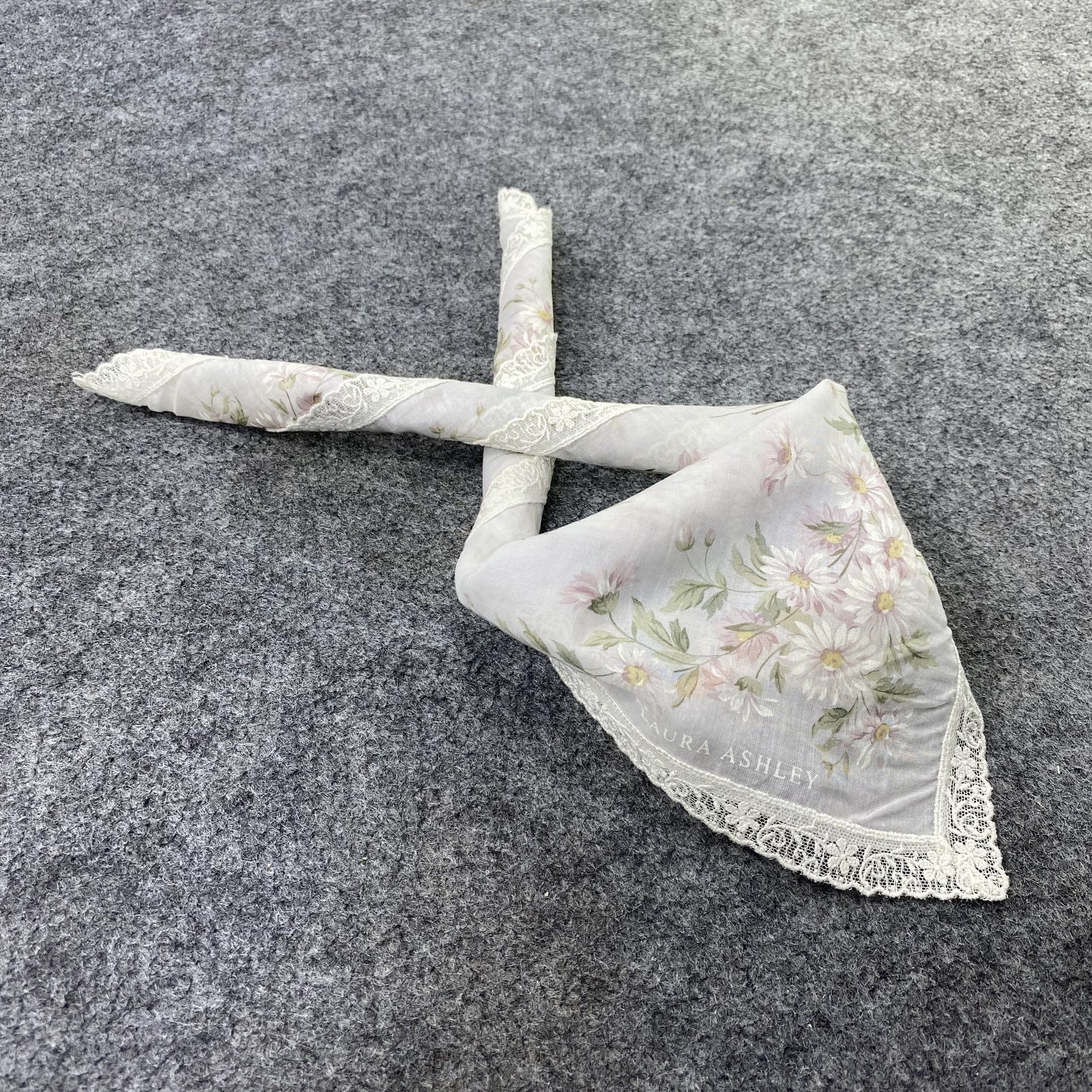 Laura Ashley Laura Ashley Handkerchief Neckerchief Bandana-B1876 Size ONE SIZE - 1 Thumbnail