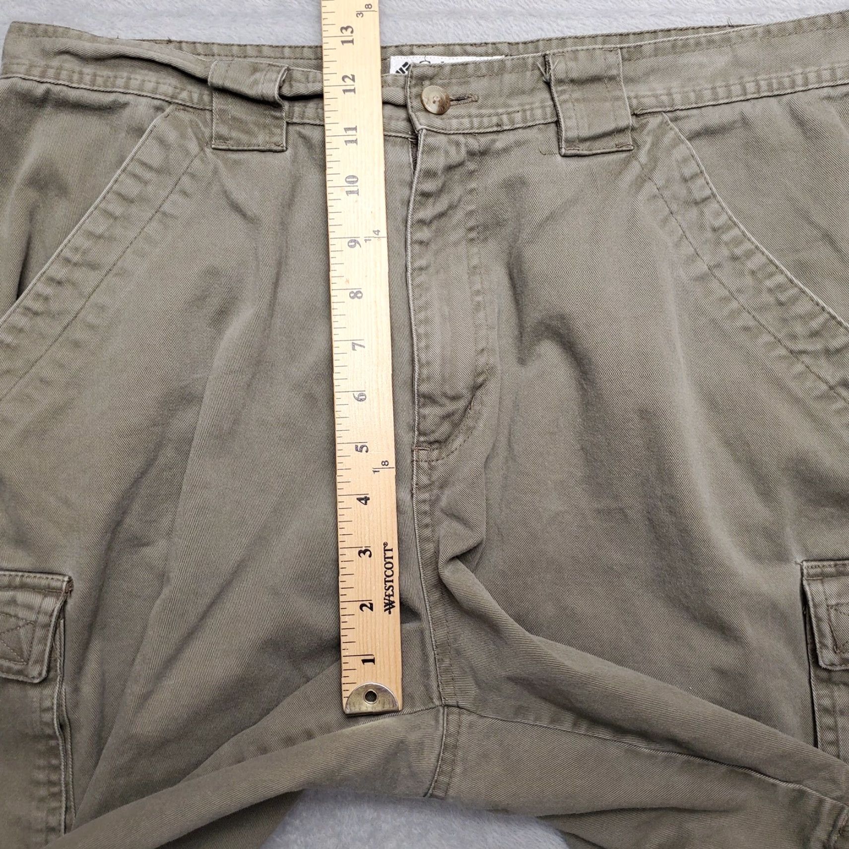 Vintage Columbia Cargo Shorts Men 36 Green Flat Front Twill Outdoors Casual Hike Cotton Pocketed Belt Loops Zip Front Size US 36 / EU 52 - 7 Thumbnail