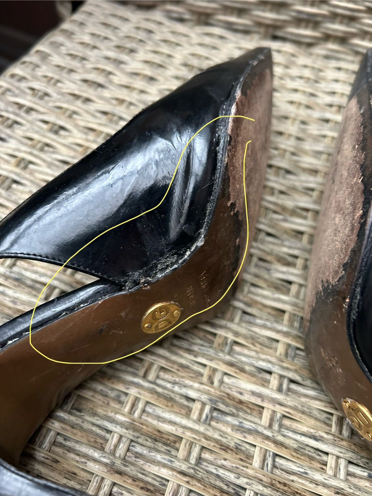 Dolce & Gabbana Dolce & Gabbana Patent Leather Pointed Toe Slingback Heels Size US 6.5 / IT 36.5 - 15 Thumbnail
