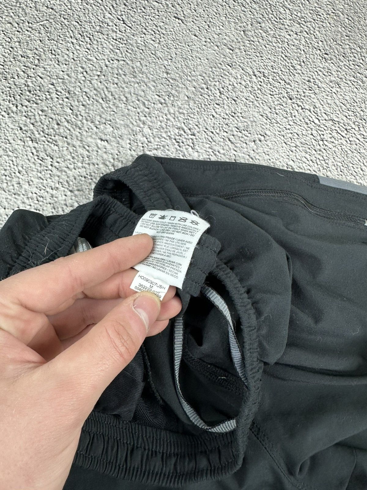 Nike Vintage Nike Trackpants Nylon Baggy Y2K Drill Style Size US 32 / EU 48 - 7 Thumbnail