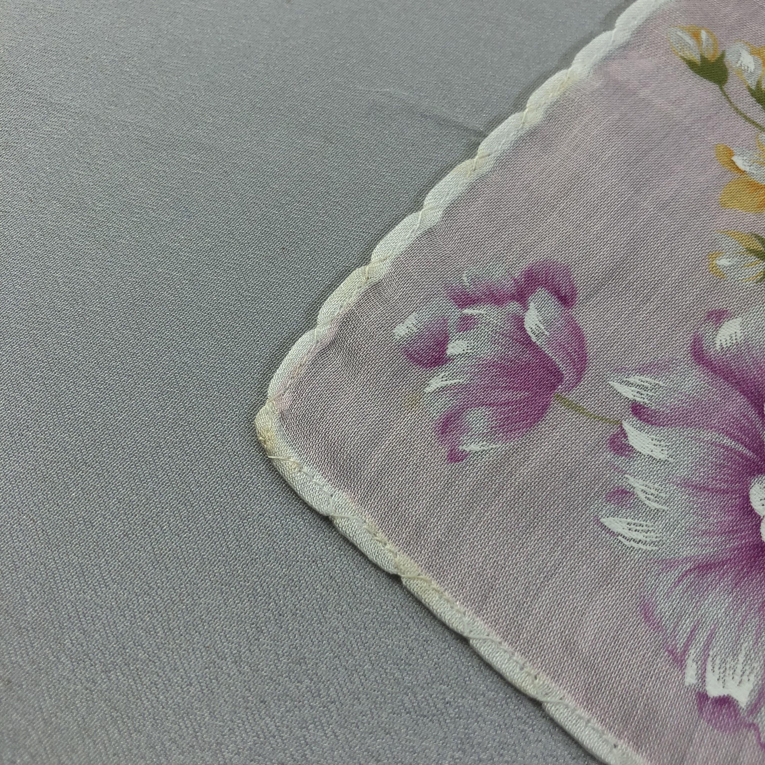 Hanae Mori × Japanese Brand × Vintage Hanae Mori Handkerchief Neckerchief Bandana H2039 Size ONE SIZE - 7 Thumbnail