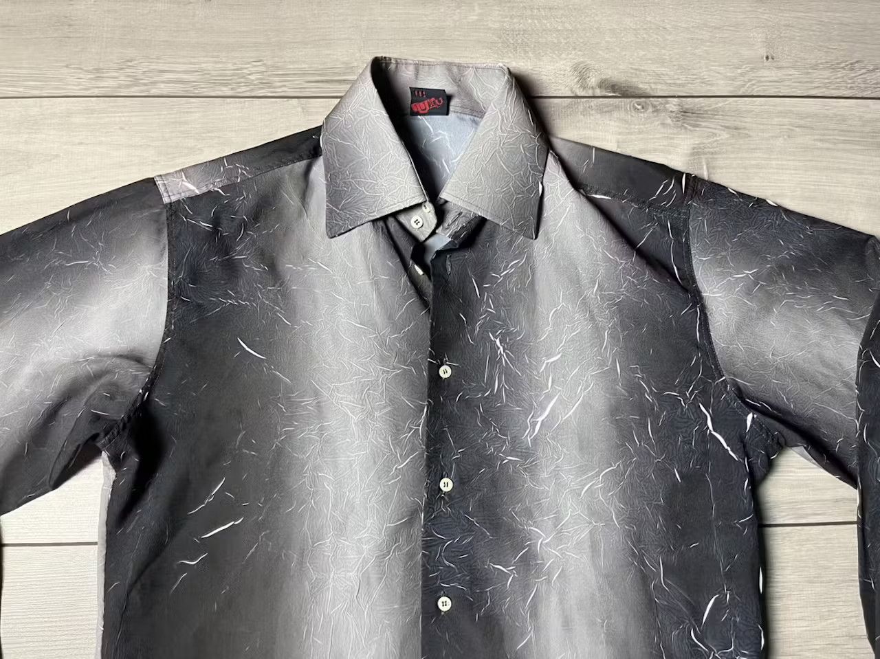 Vintage Crazy shirt size Large Italian designer Size US L / EU 52-54 / 3 - 2 Thumbnail