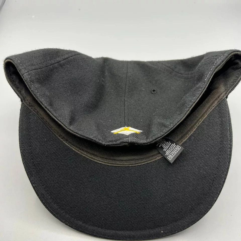 Jordan Brand Air Jordan Hat Men 7 3/8 Embroidered Logo Jumpman Fitted Cap Size ONE SIZE - 5 Thumbnail