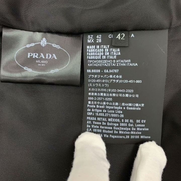 Prada Prada Black Wool Lapel Single-Breasted Blazer Size US XS / EU 42 / 0 - 6 Thumbnail